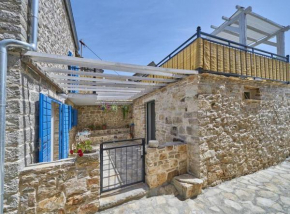 Elegant Stone House with Jacuzzi, Terrace, and Private Yard in Solta